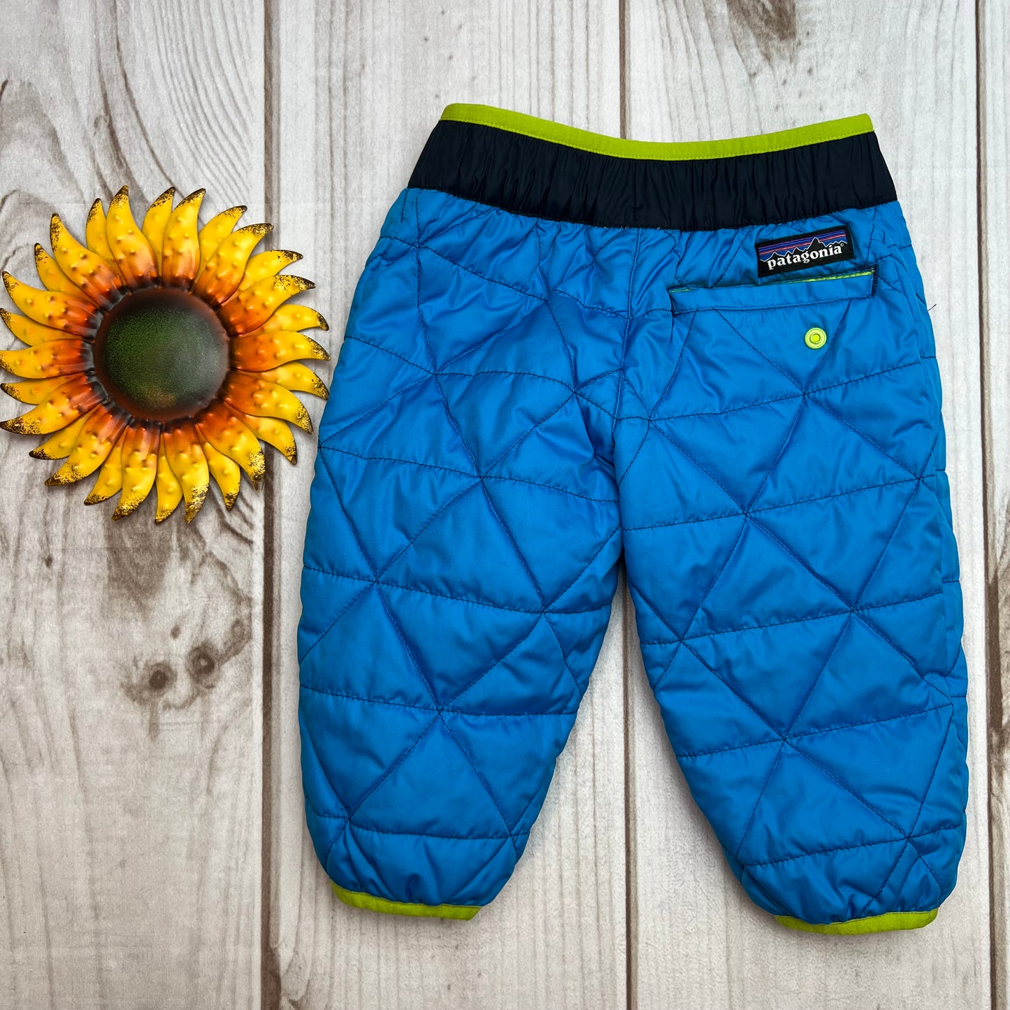 patagonia reversible puff-ball pants 3-6M