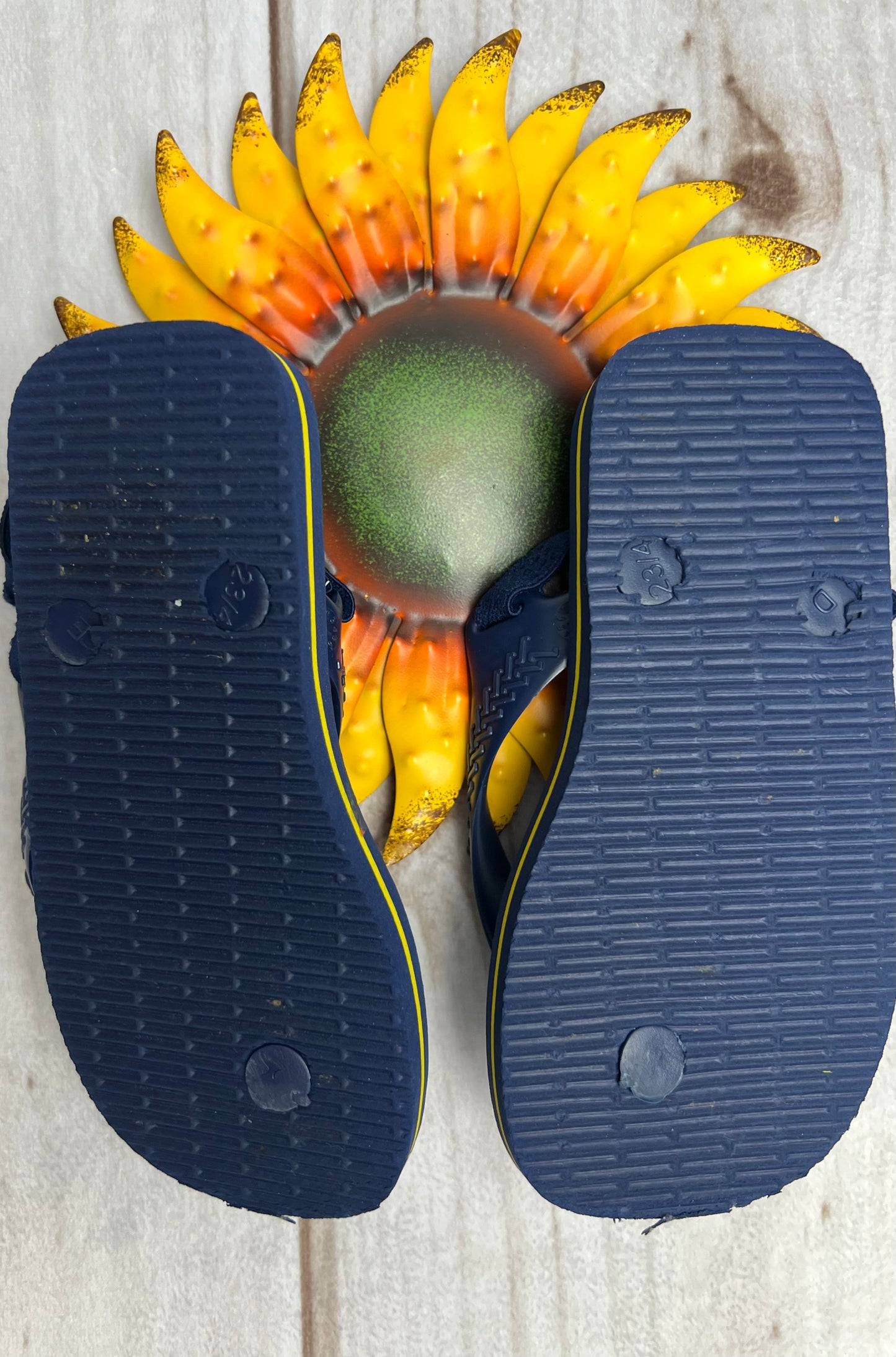 havianas flip flops 9C