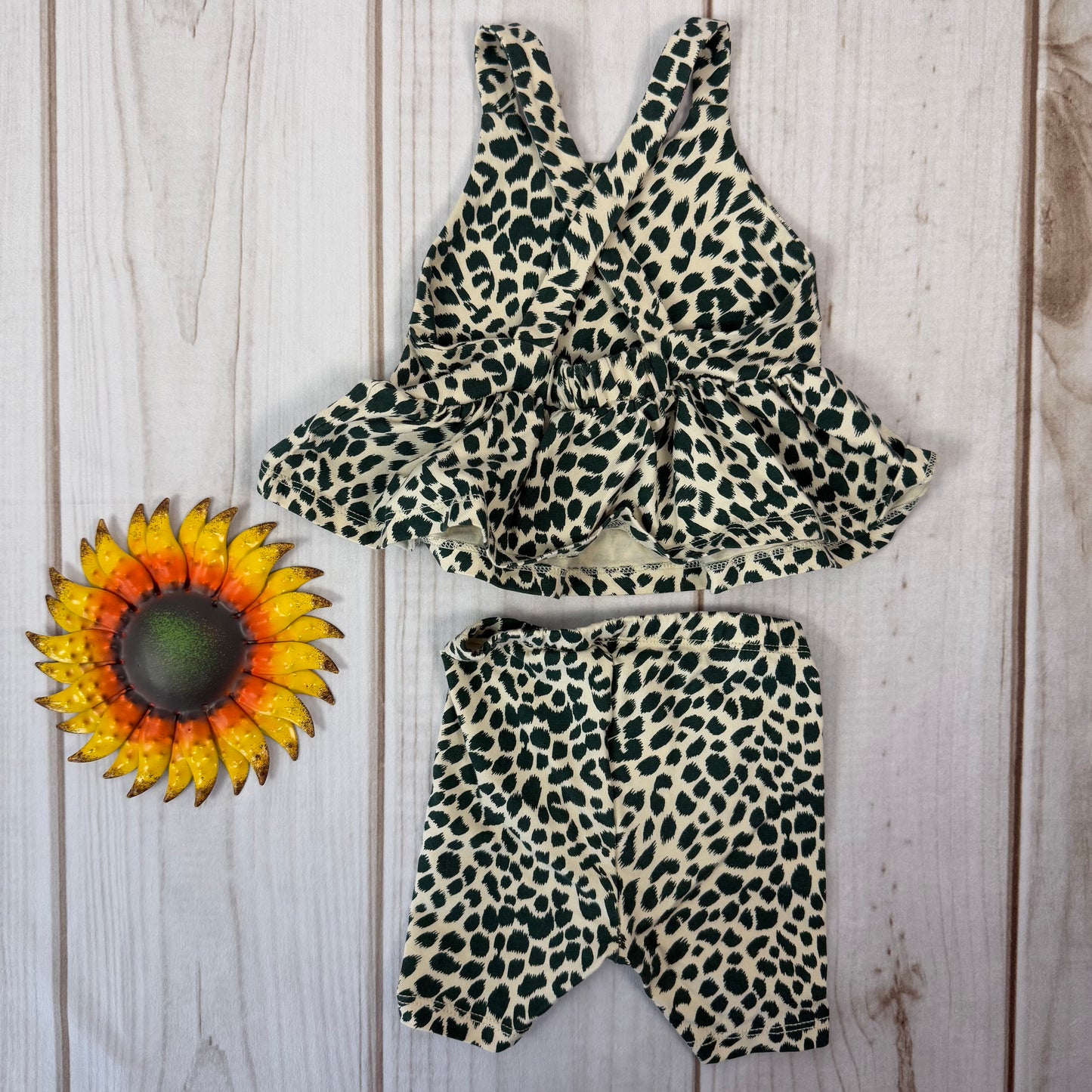 baby gap crossback two-piece set 6-12M