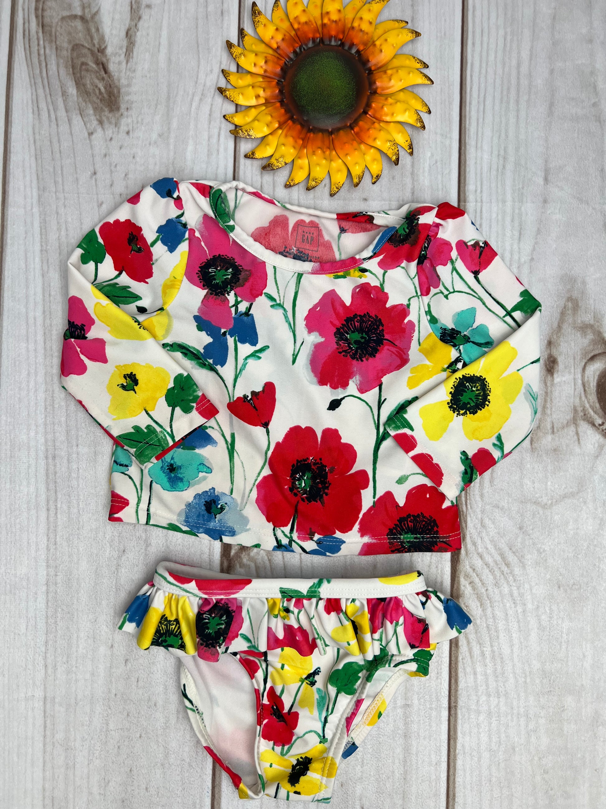 baby gap rash guard set 6 12M The Sunflower Baby Shop