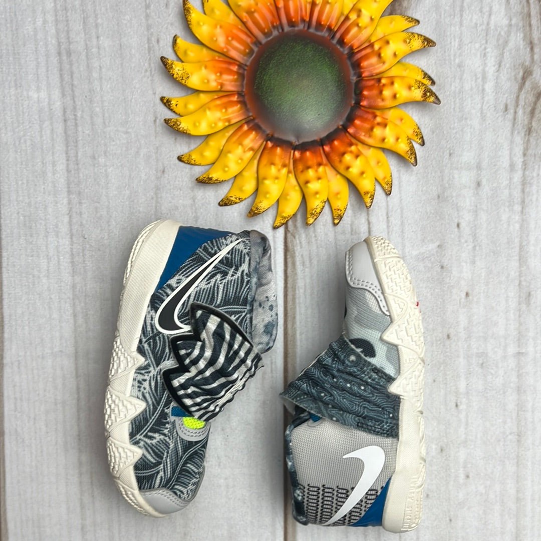 nike kybrid shoes 7C - The Sunflower Baby Shop