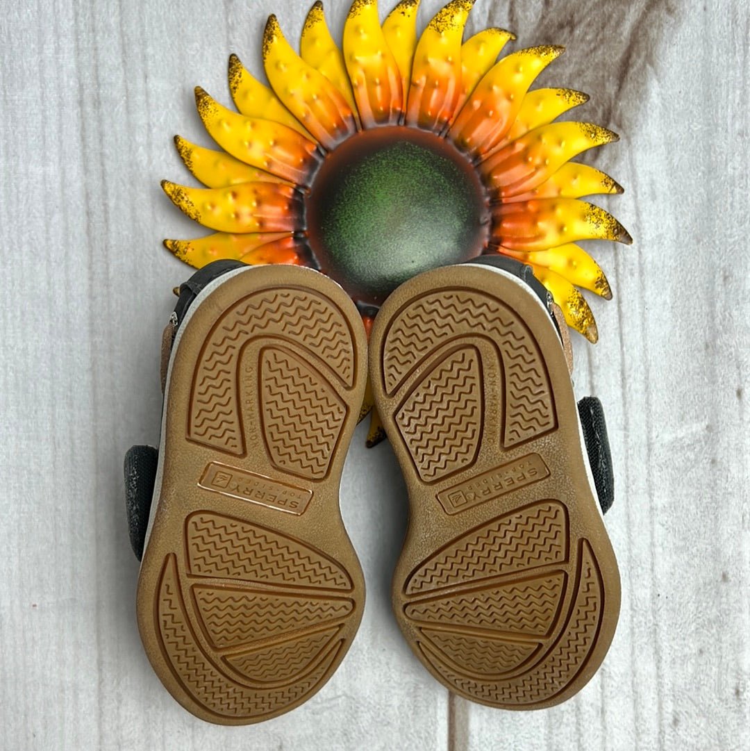 sperry boat shoes 5C - The Sunflower Baby Shop