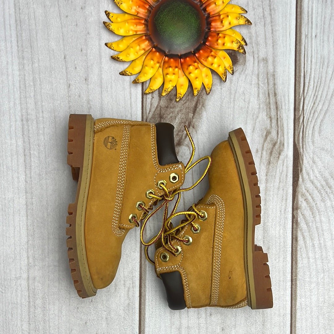 timberland 6” classic boot 8C - The Sunflower Baby Shop